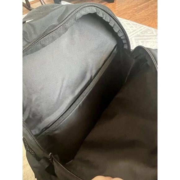 Anivive‎ Travel Backpack All Black Medium - Picture 4 of 5